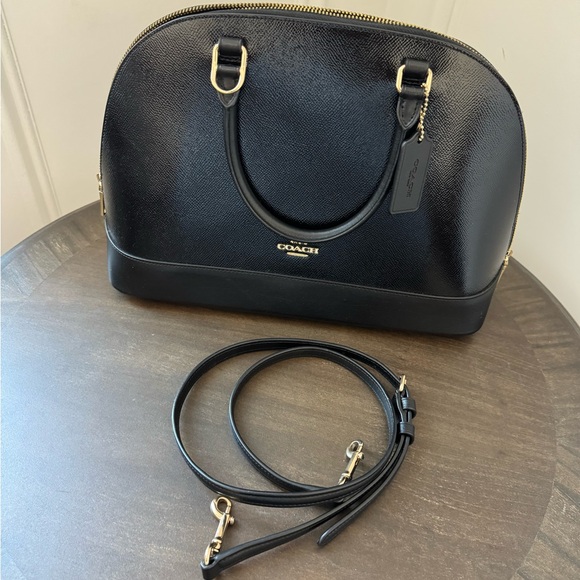 Coach - Crossgrain Sierra Crossbody Satchel F31352 - Black Patent & Gold - EUC+ - Picture 3 of 8